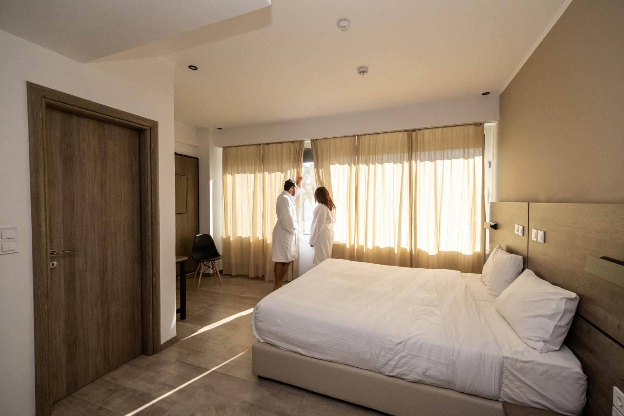 Sette Suites & Rooms - Adults Only Xylokastro Esterno foto