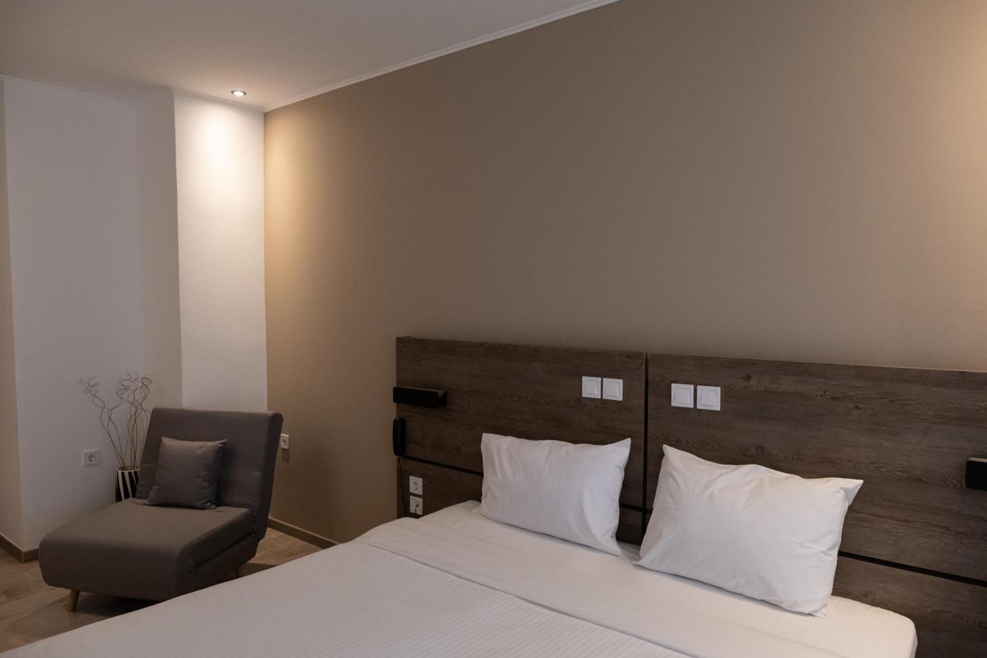 Sette Suites & Rooms - Adults Only Xylokastro Esterno foto