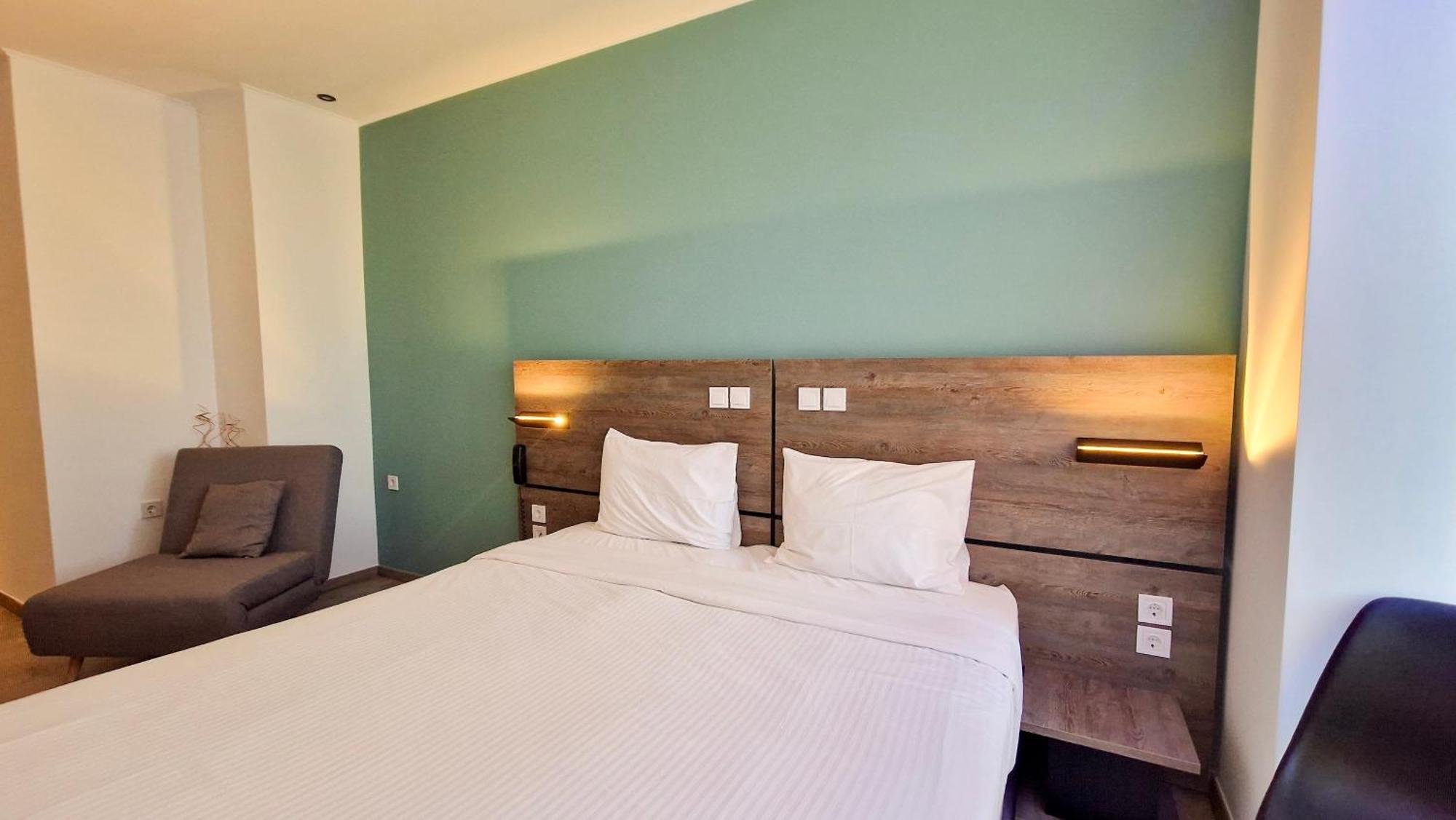 Sette Suites & Rooms - Adults Only Xylokastro Esterno foto