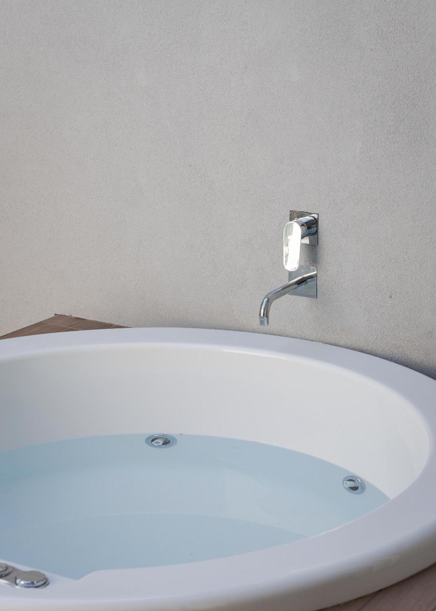 Sette Suites & Rooms - Adults Only Xylokastro Esterno foto