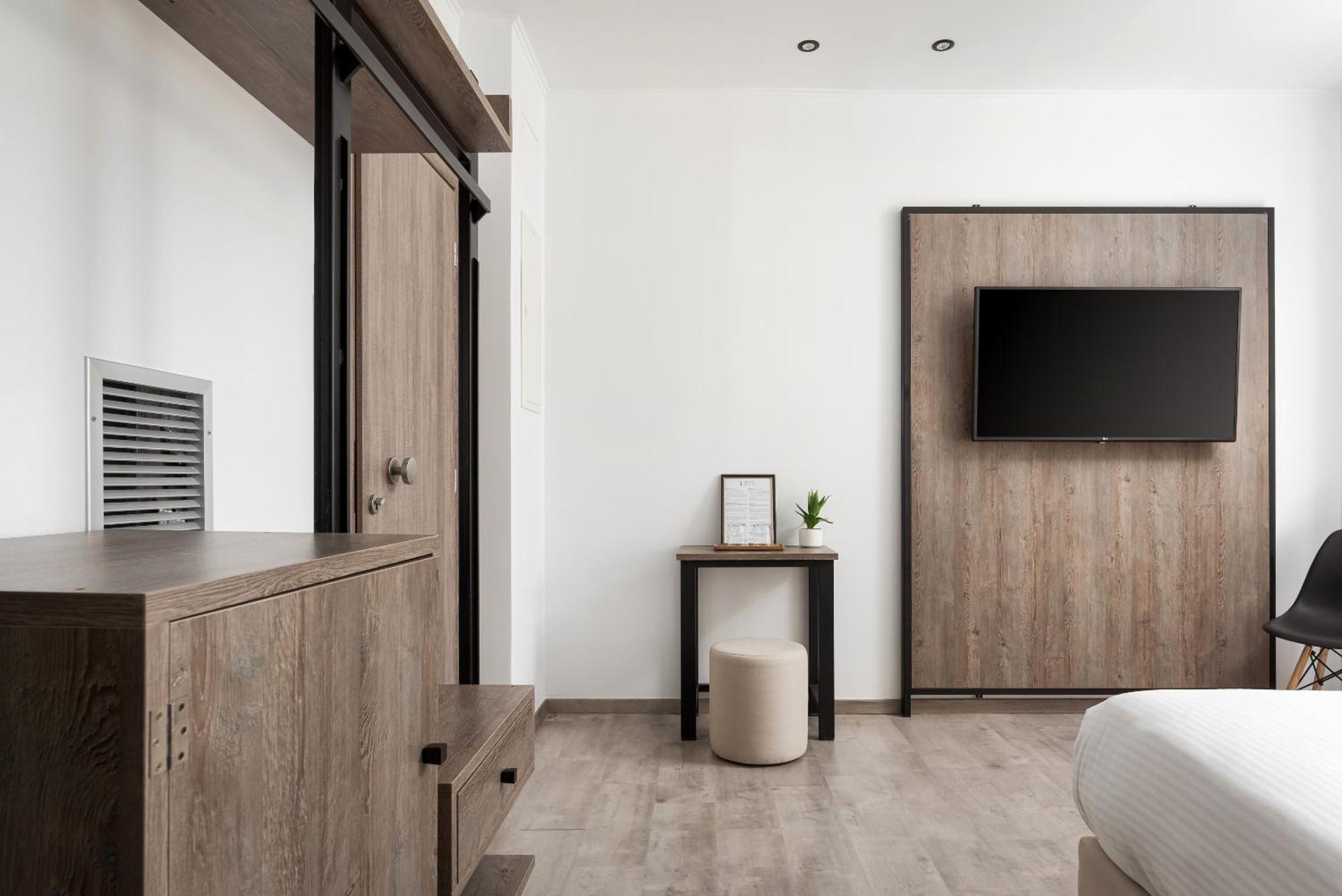 Sette Suites & Rooms - Adults Only Xylokastro Esterno foto